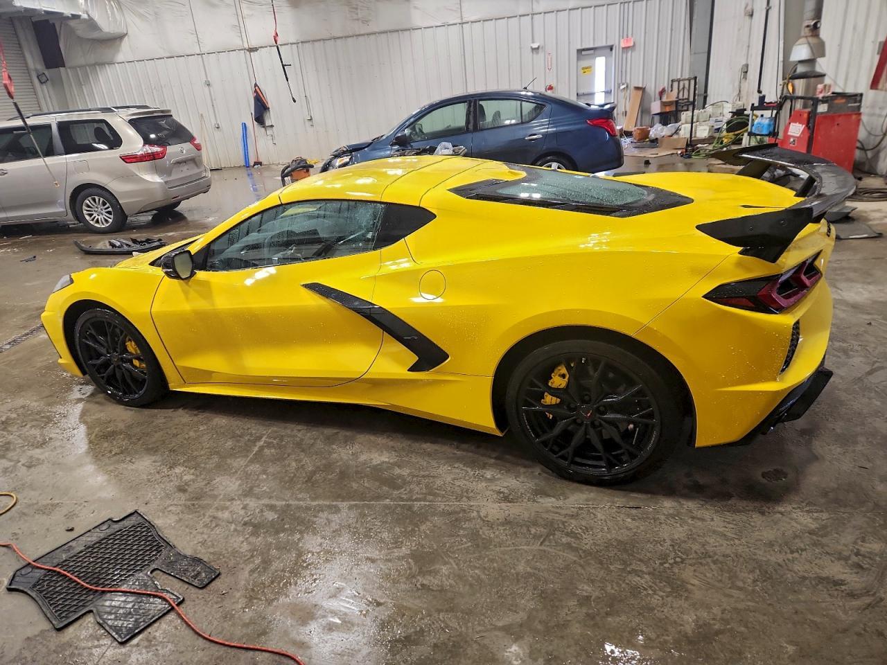 2025 Chevrolet Corvette Stingray 2Lt - Image 2
