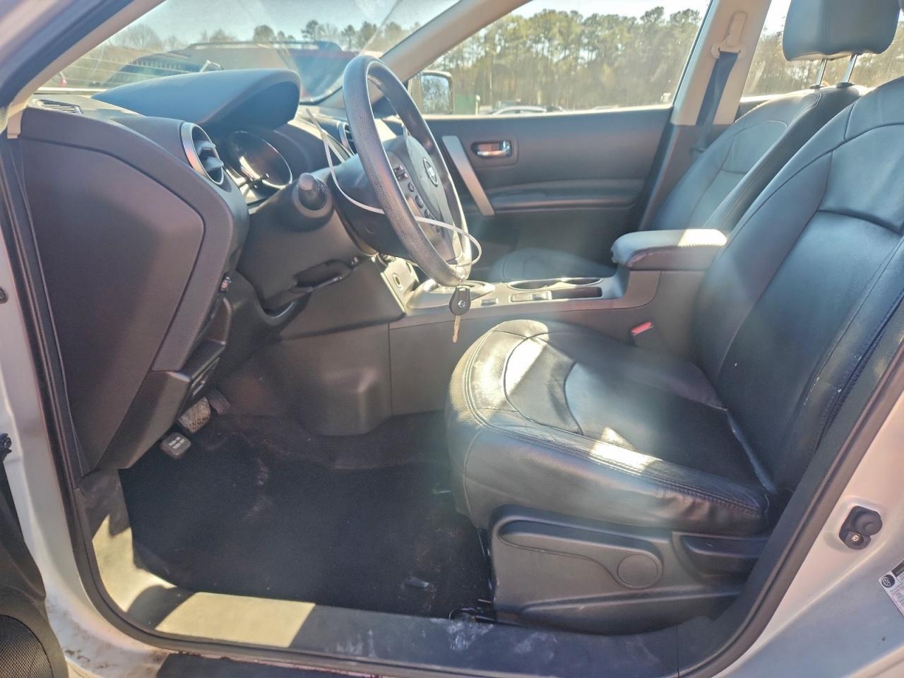 2014 Nissan Rogue Select S - Image 7