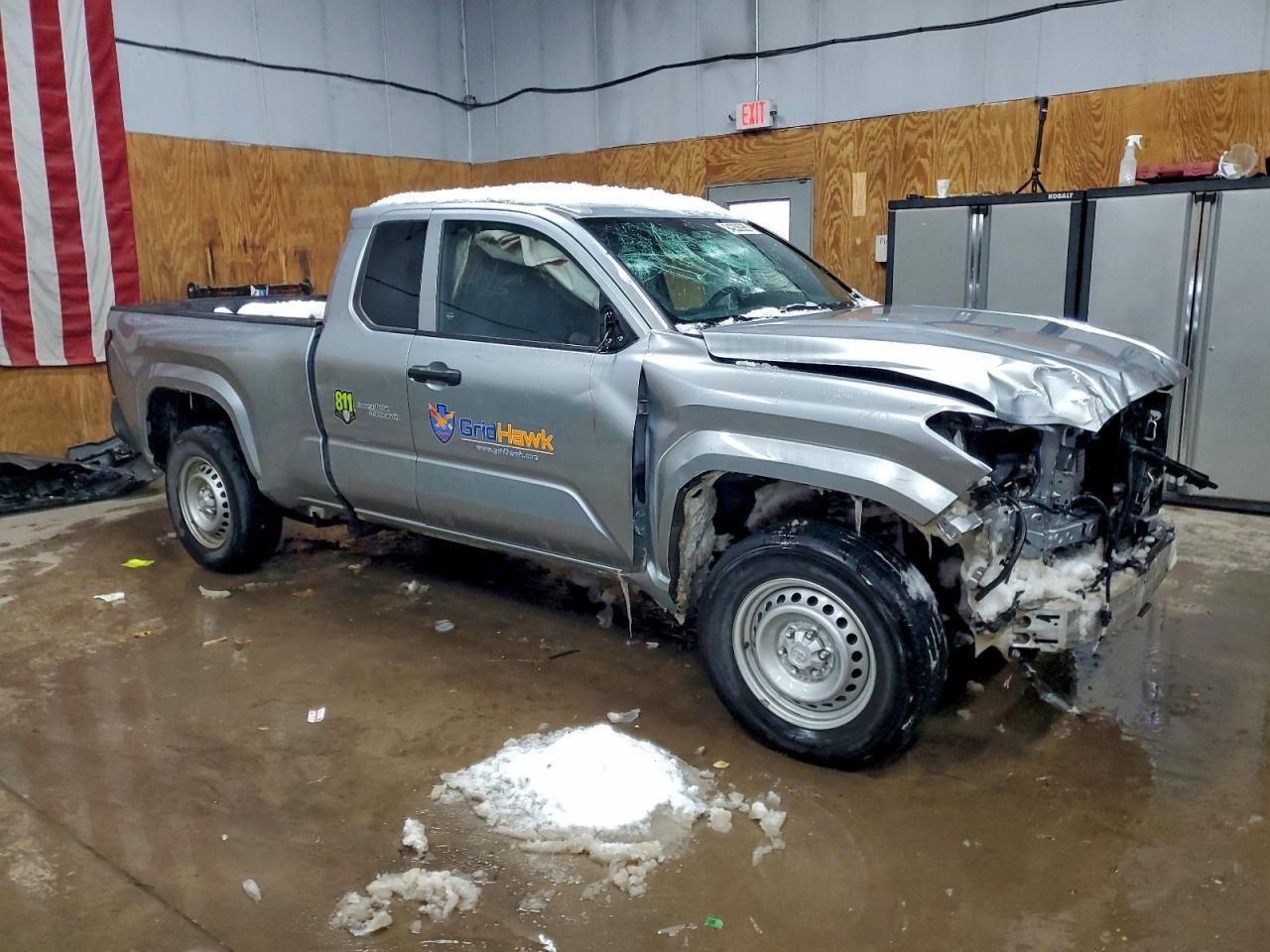2024 Toyota Tacoma Xtracab - Image 4