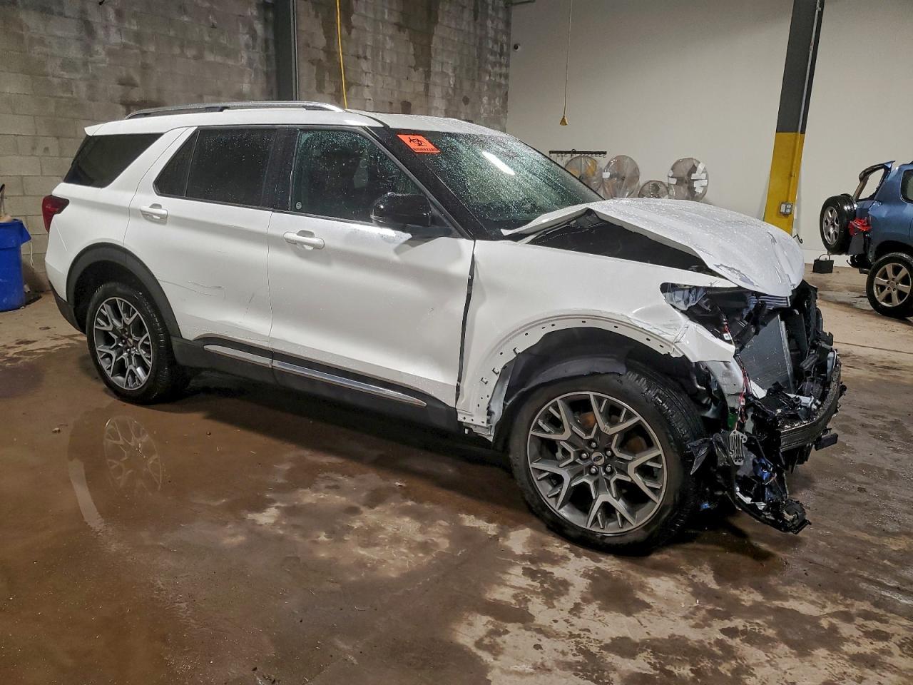 2025 Ford Explorer Platinum - Фото 4