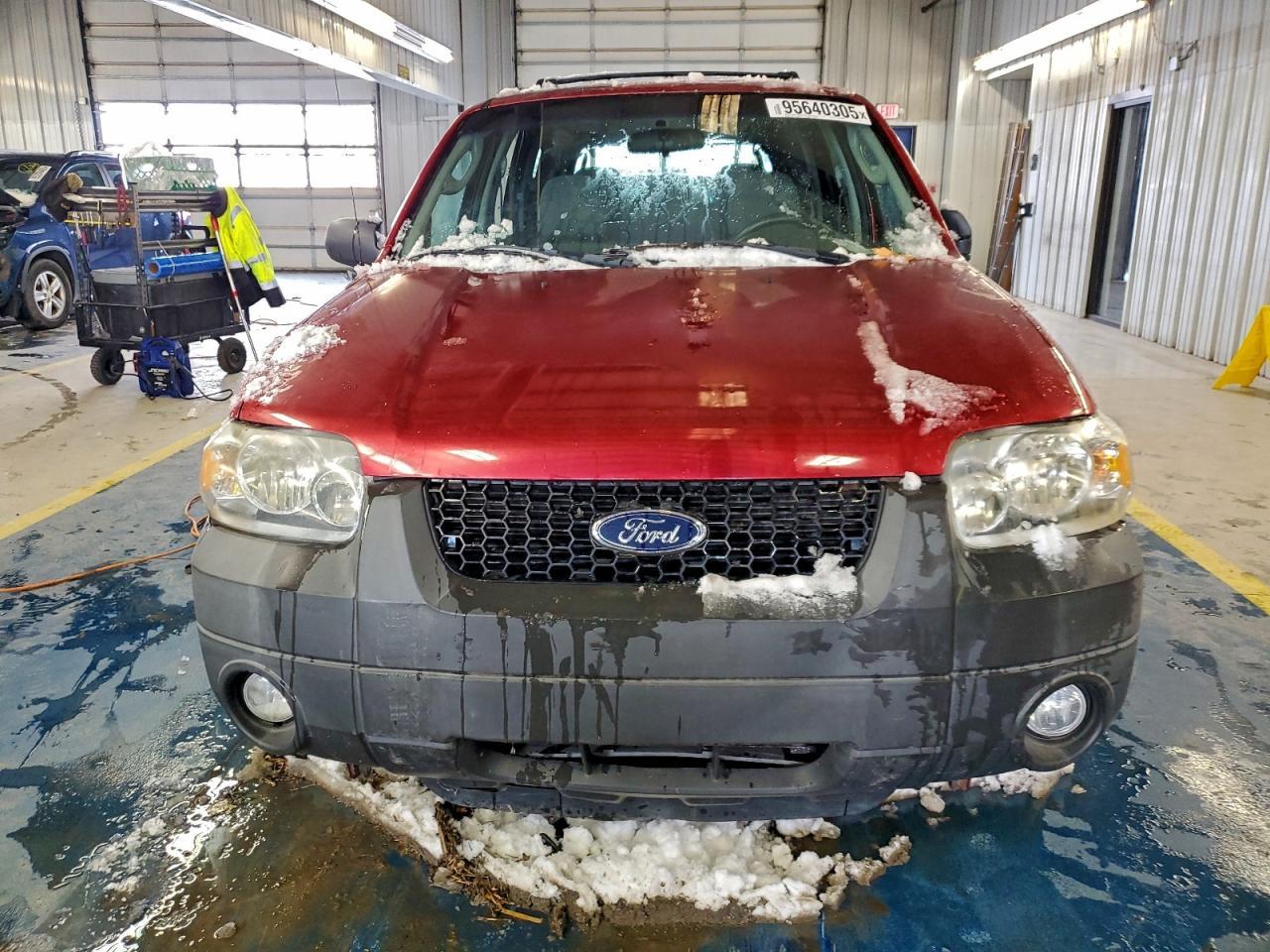 2007 Ford Escape - Фото 5