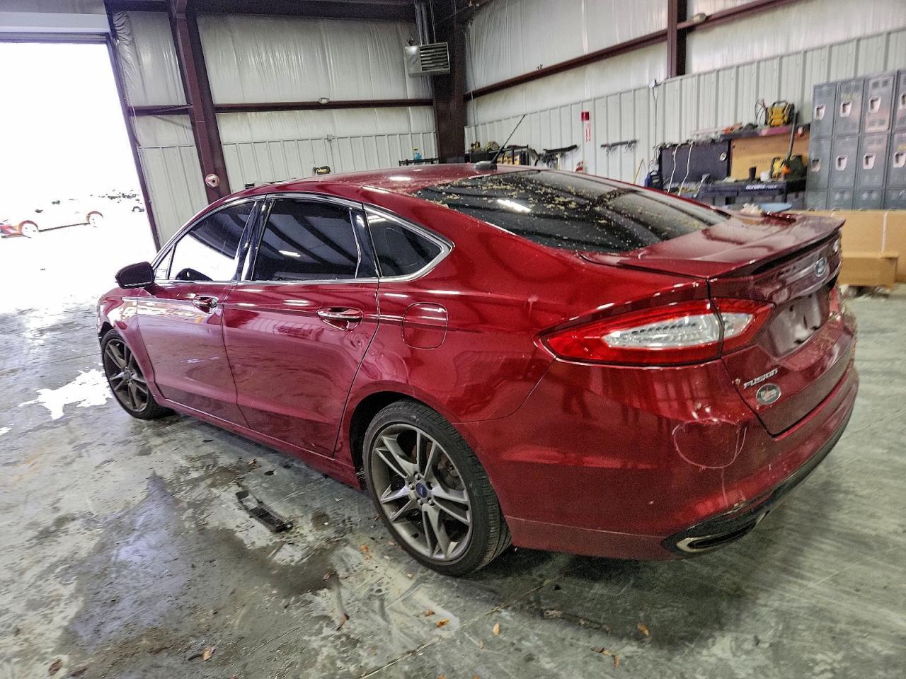 2015 Ford Fusion Titanium - Фото 2