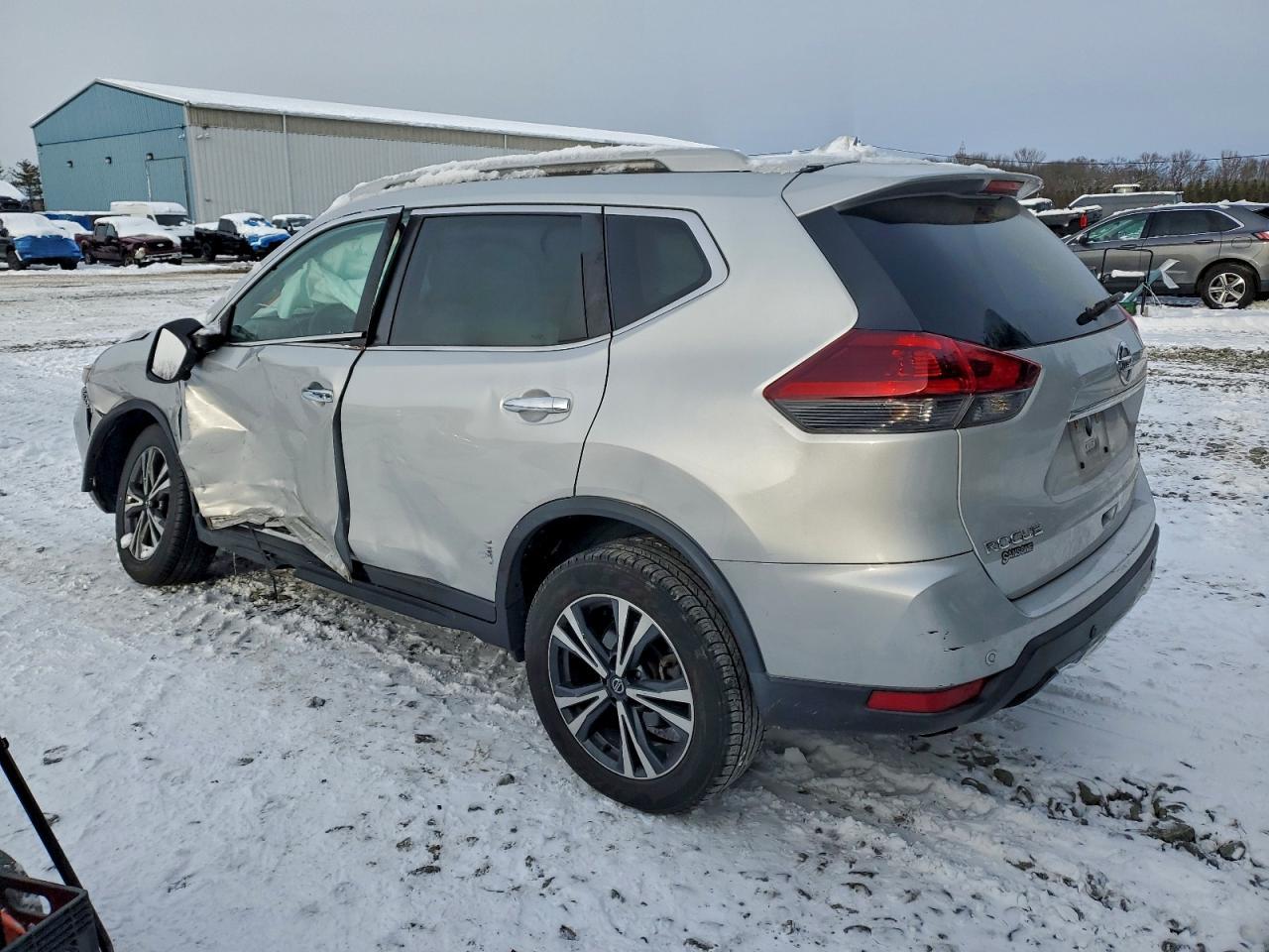 2020 Nissan Rogue S - Фото 2