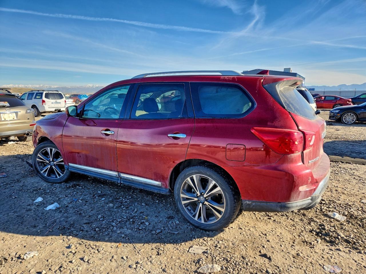 2020 Nissan Pathfinder Platinum - Фото 2