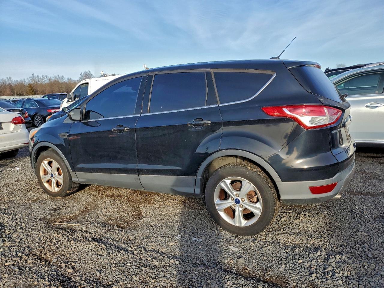 2016 Ford Escape Se - Фото 2