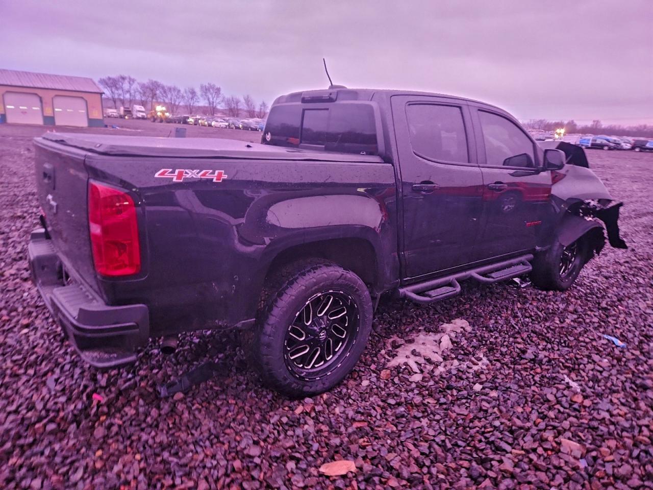 2016 Chevrolet Colorado Lt - Фото 3