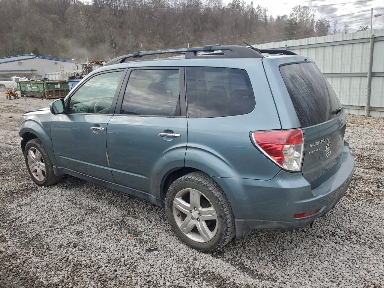 2010 Subaru Forester 2.5X Limited - Фото 2
