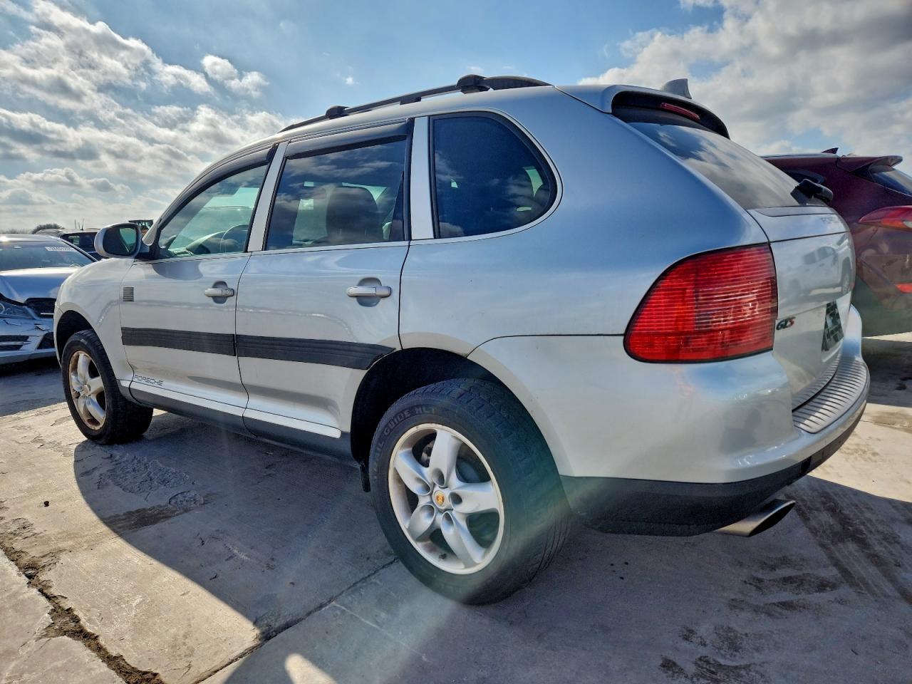 2004 Porsche Cayenne S - Фото 2