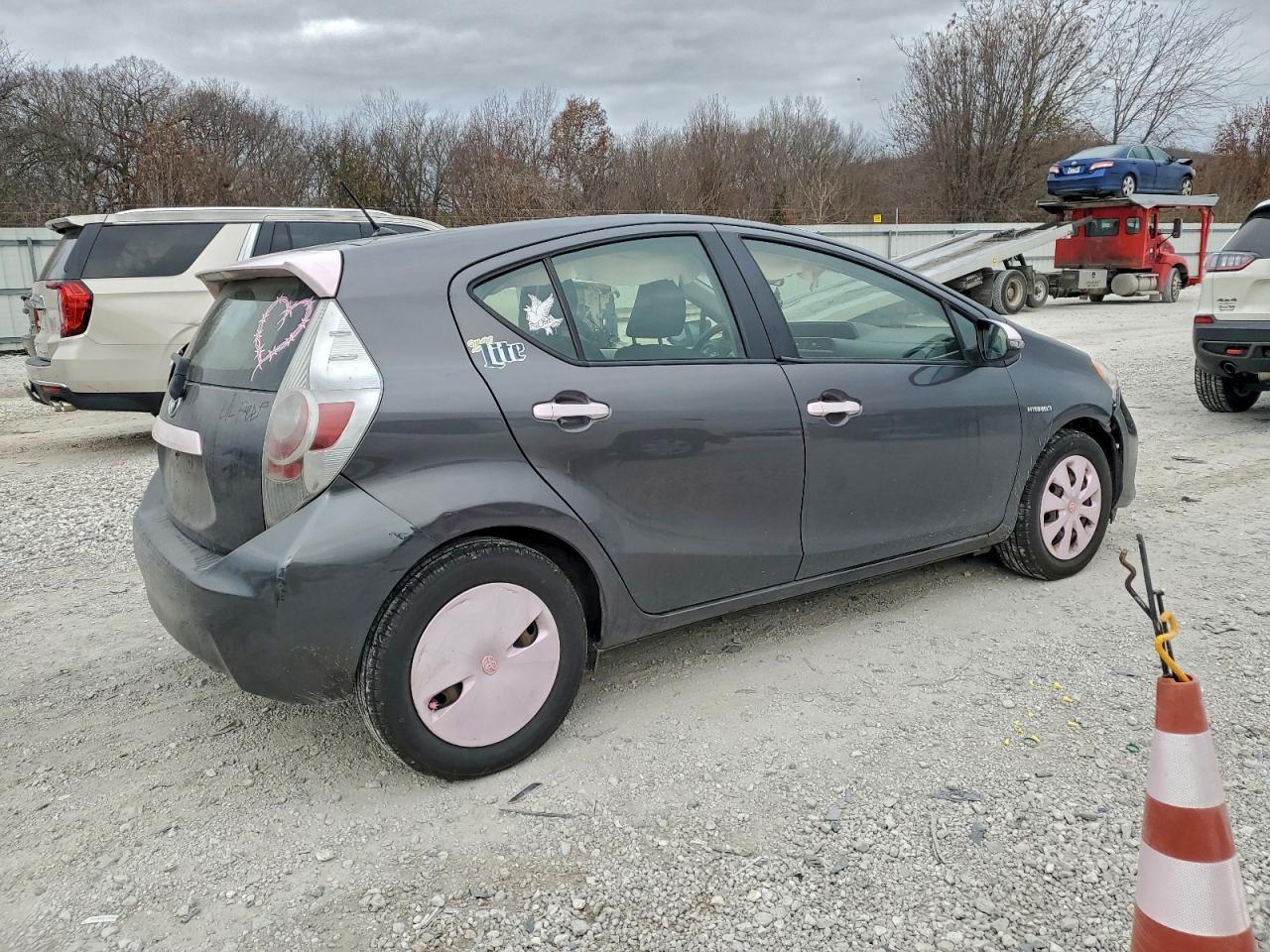 2014 Toyota Prius C - Фото 3