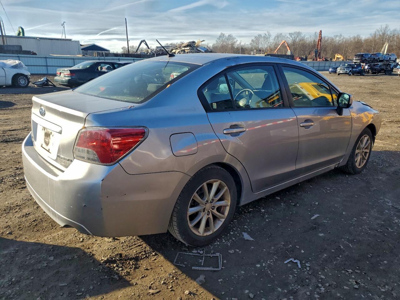 2012 Subaru Impreza Premium - Фото 3