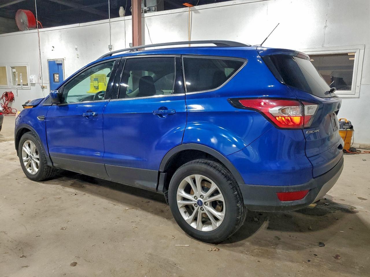 2018 Ford Escape Se - Фото 2