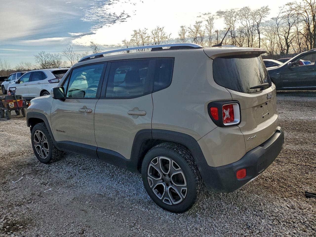 2015 Jeep Renegade Limited - Фото 2