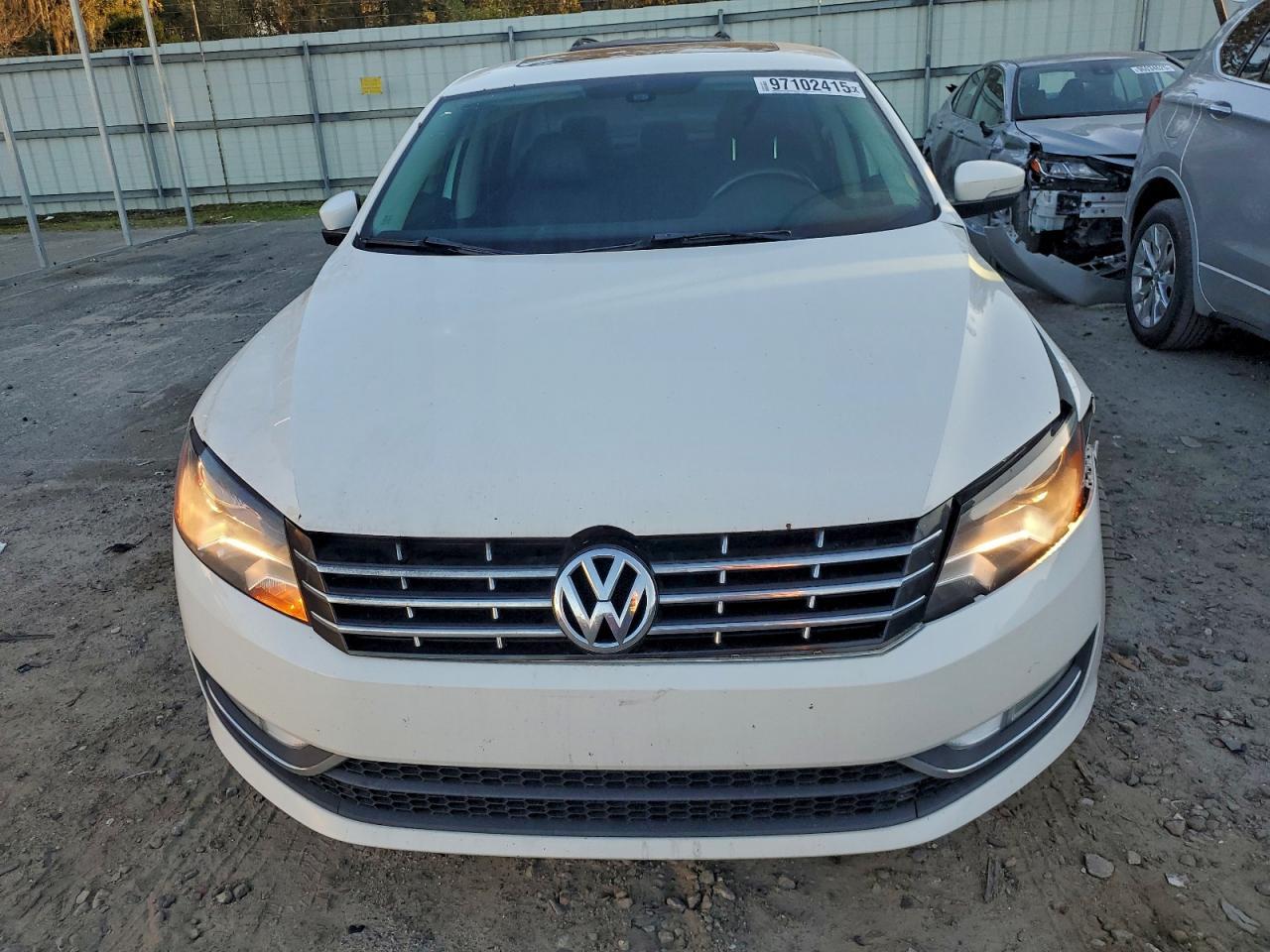 2015 Volkswagen Passat Sel - Фото 5