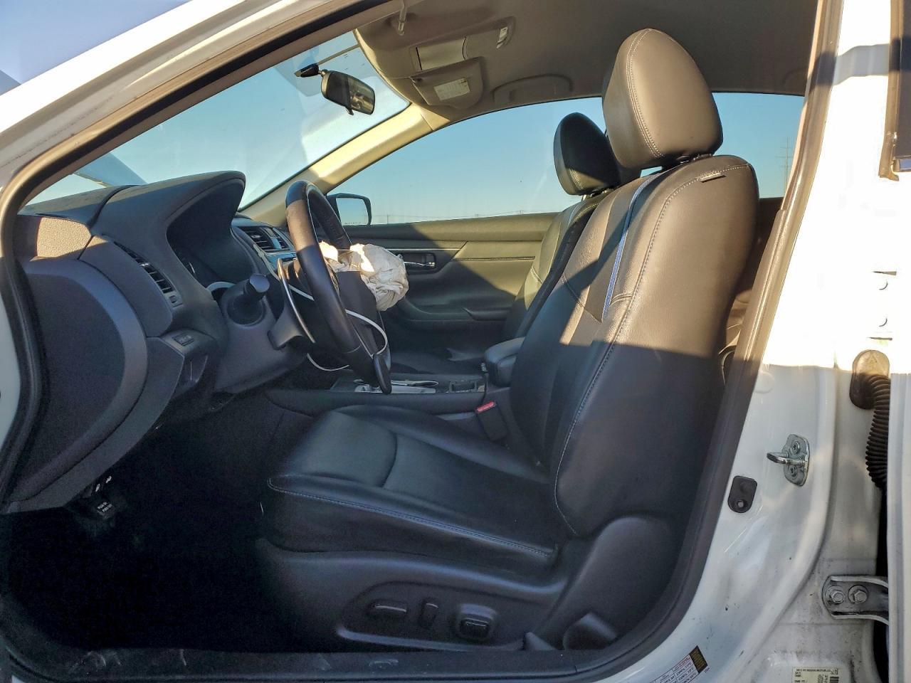 2018 Nissan Altima 2.5 Sr - Image 7