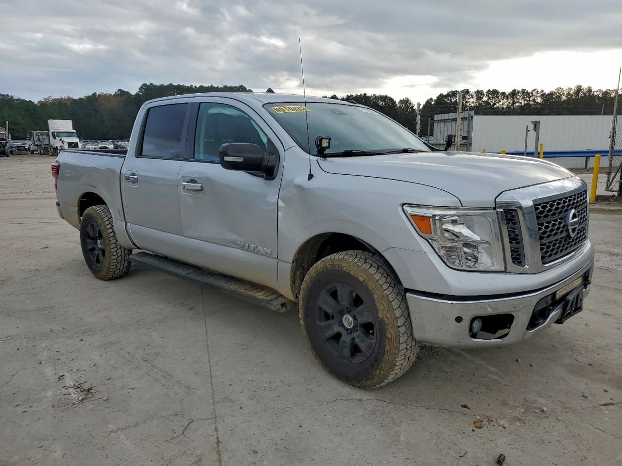 2018 Nissan Titan Sv - Фото 4