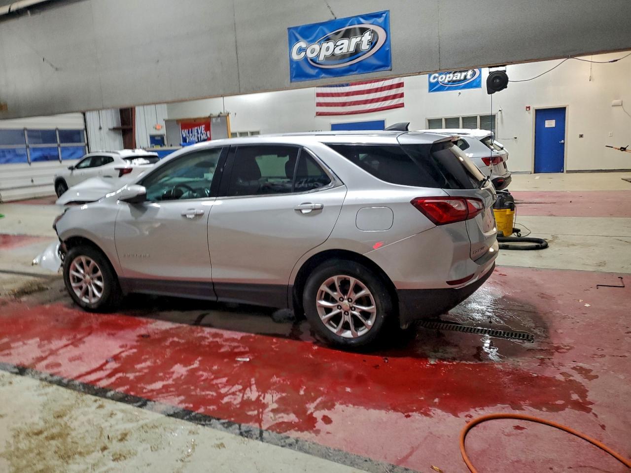 2018 Chevrolet Equinox Lt - Image 2