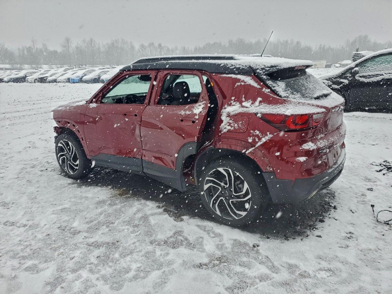 2025 Chevrolet Trailblazer Rs - Image 2