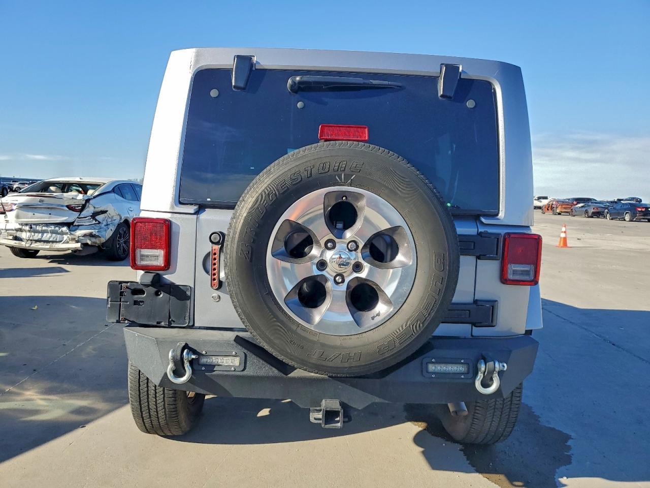 2016 Jeep Wrangler Unlimited Sahara - Фото 6