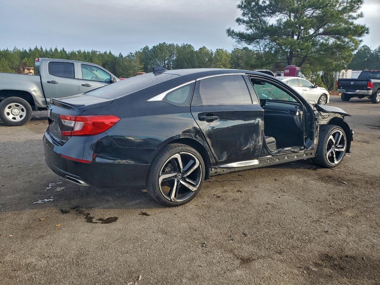 2020 Honda Accord Sport - Image 3