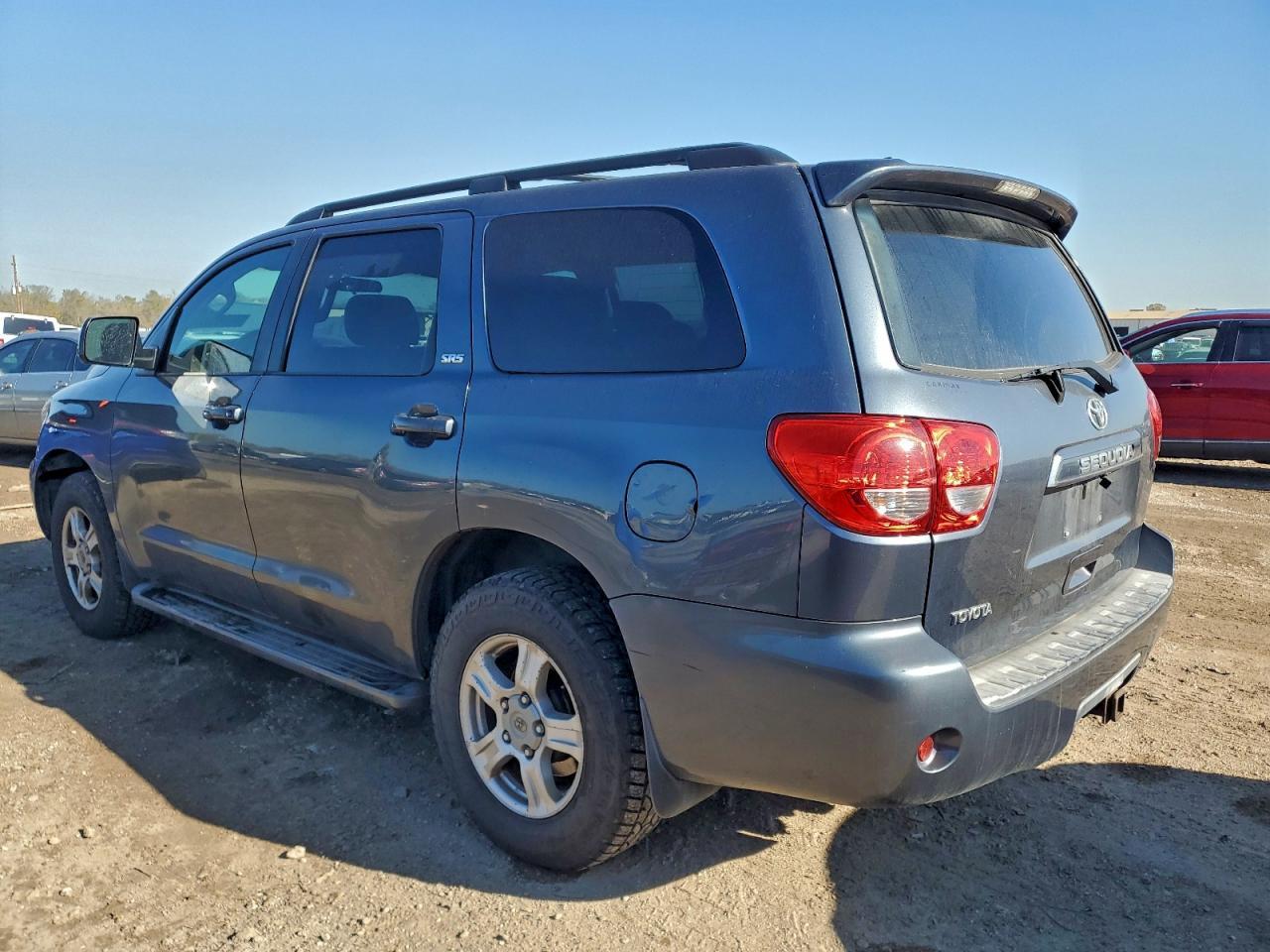 2010 Toyota Sequoia Sr5 - Image 2