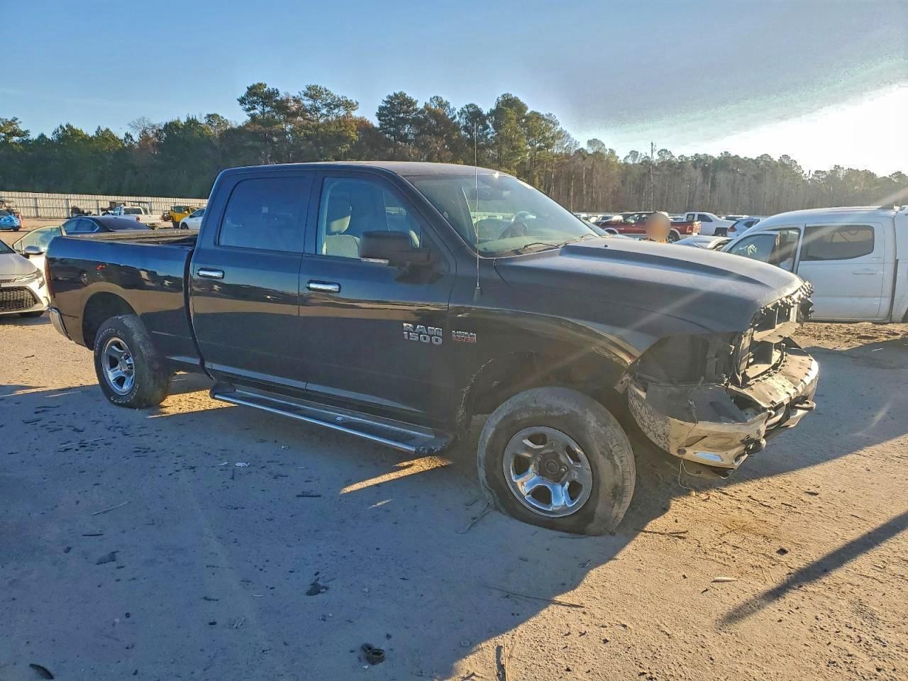 2017 Ram 1500 Slt - Image 4