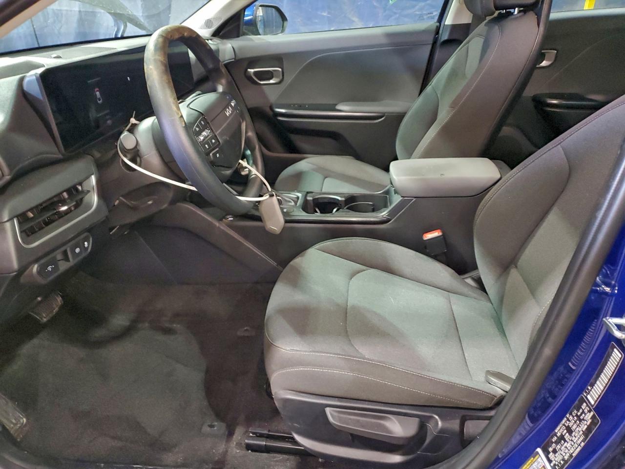 2025 Kia K4 Lx - Image 7