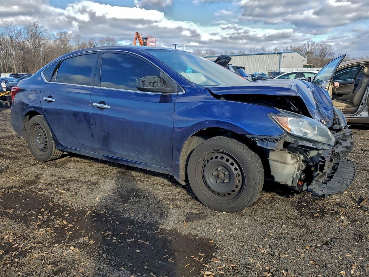 2017 Niss Sentra - Image 4