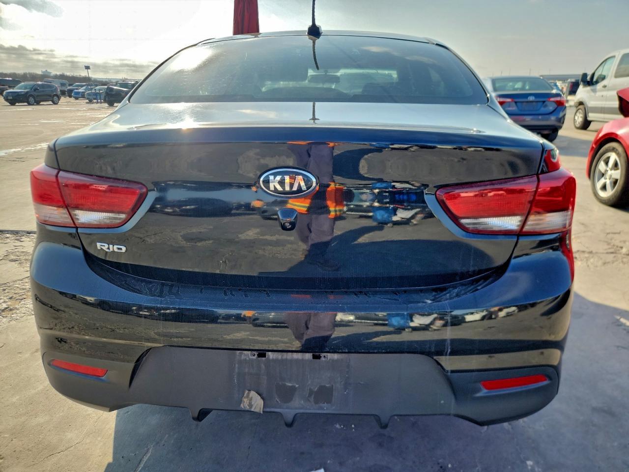 2019 Kia Rio S - Фото 6