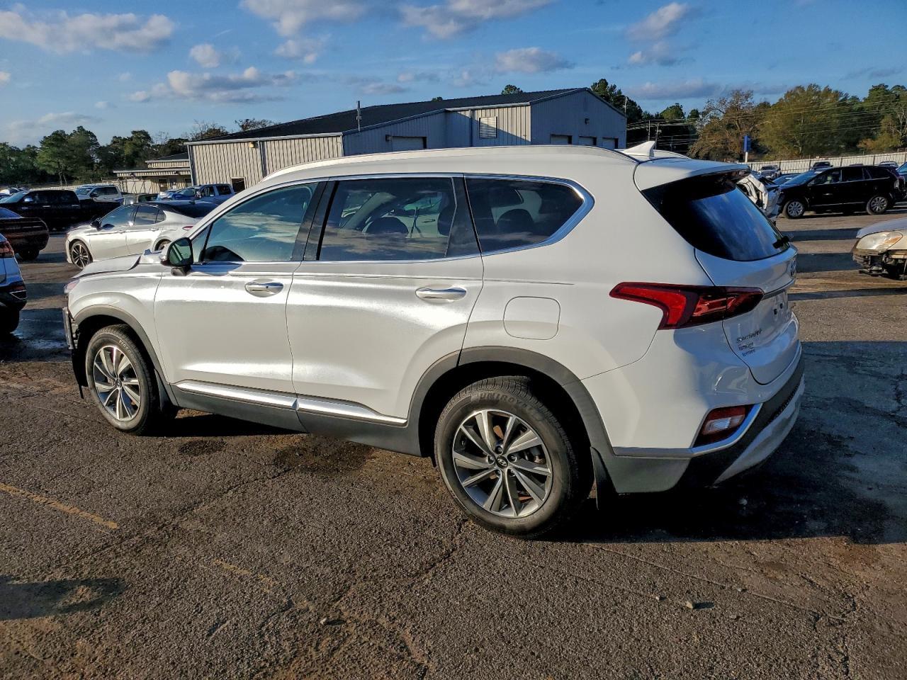 2020 Hyundai Santa Fe Sel - Фото 2