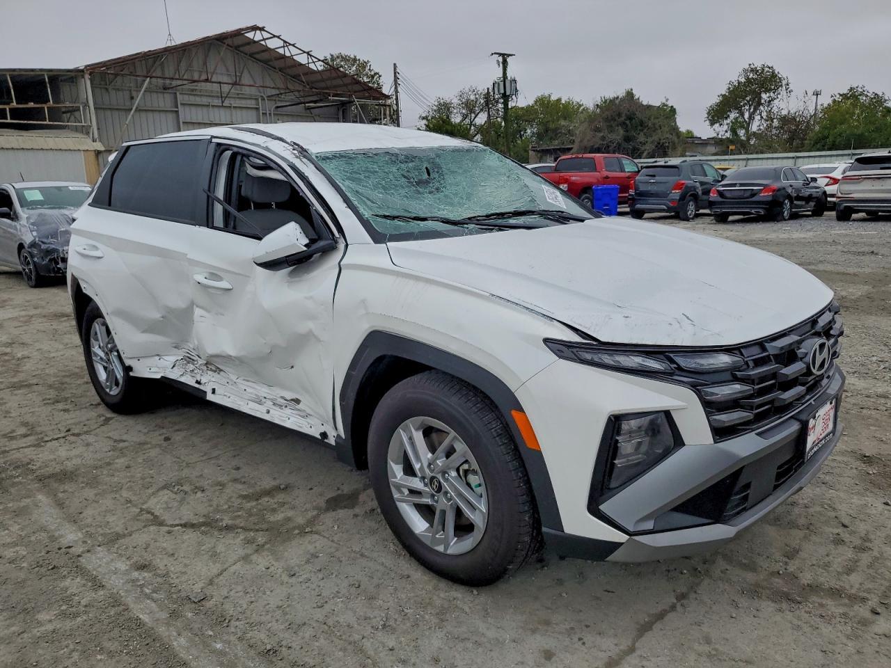 2025 Hyundai Tucson Se - Image 4