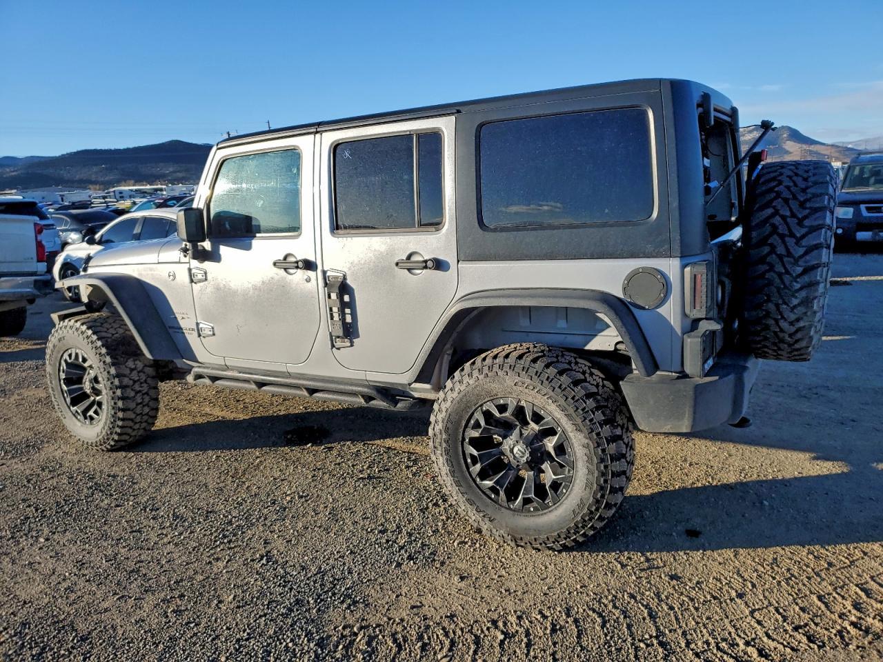 2017 Jeep Wrangler Unlimited Sahara - Image 2
