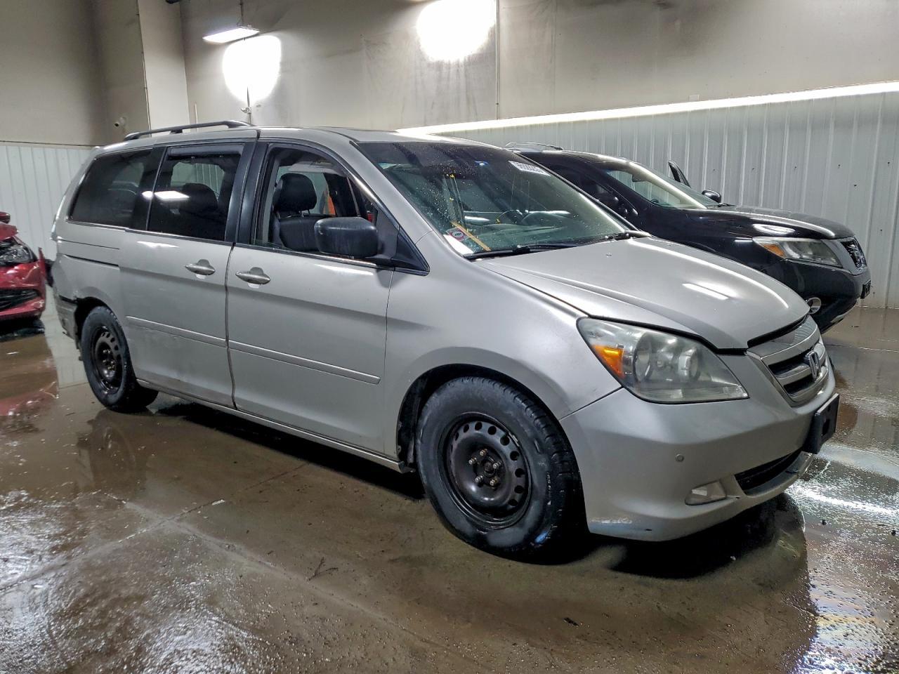 2005 Honda Odyssey Touring - Фото 4