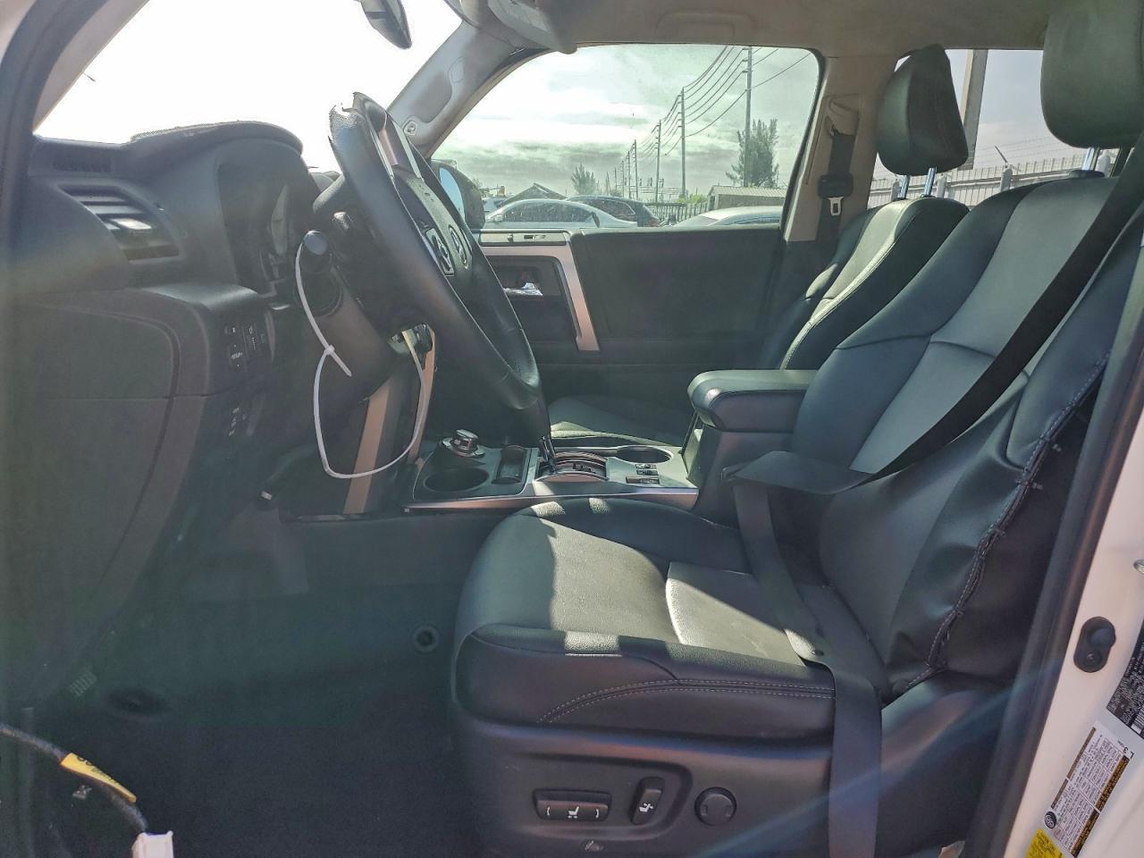 2023 Toyota 4Runner Se - Фото 7