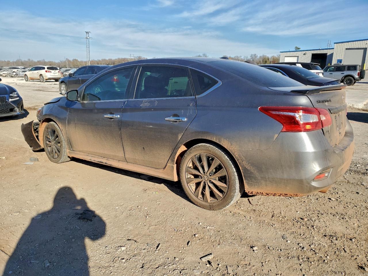 2018 Niss Sentra Sr - Фото 2