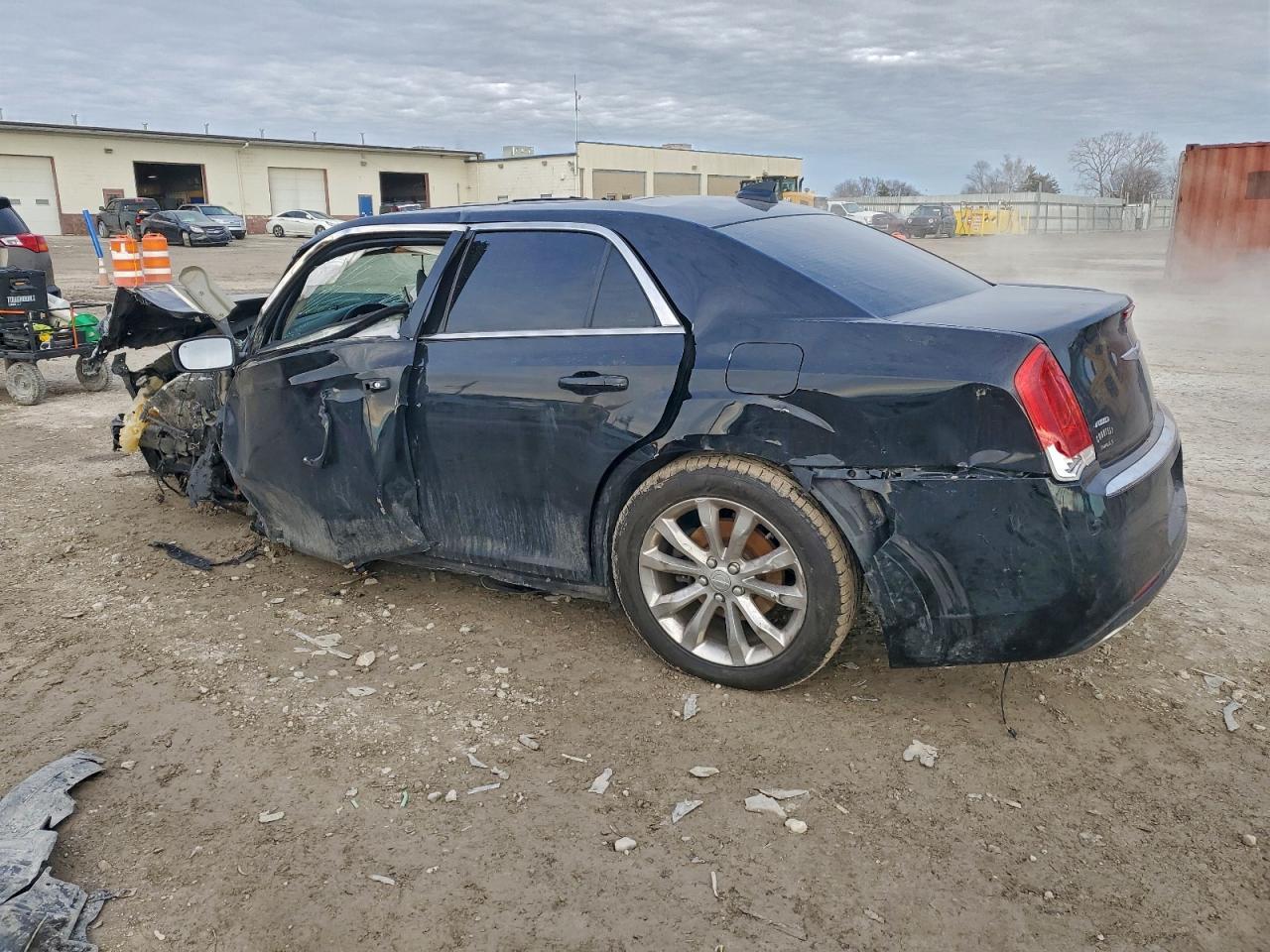 2019 Chrysler 300 Touring - Image 2