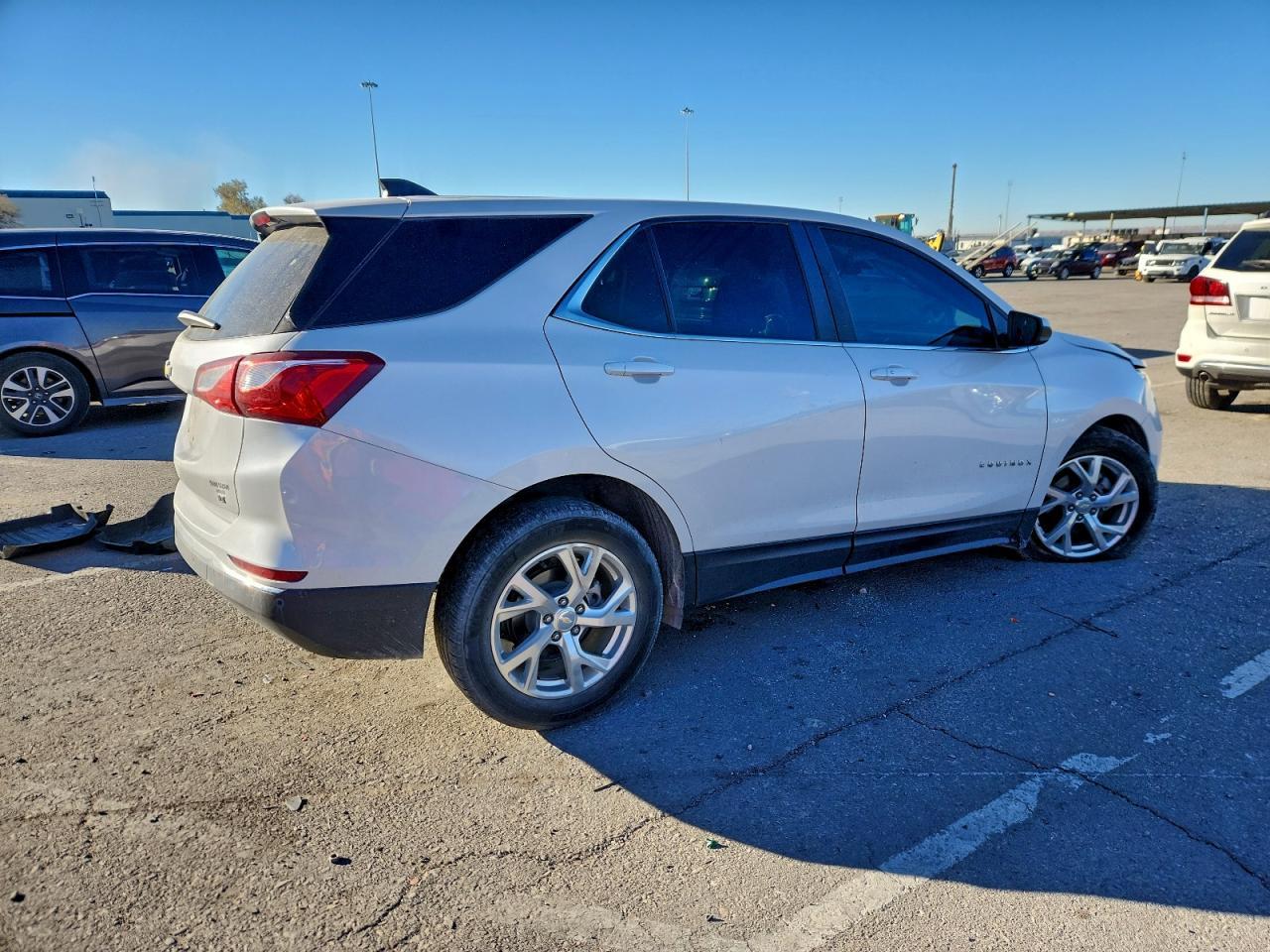 2021 Chevrolet Equinox Lt - Фото 3