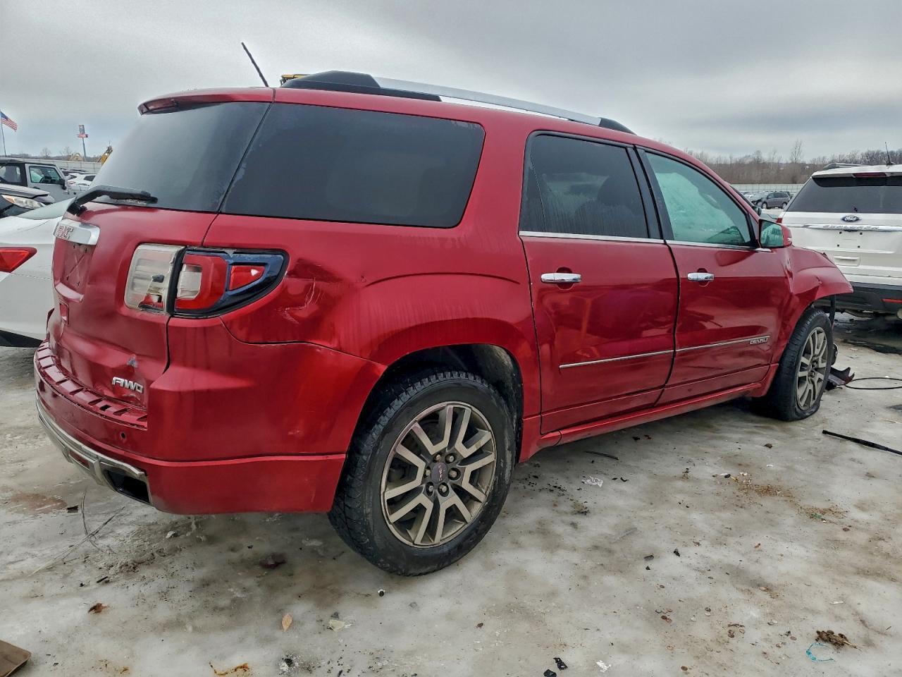 2013 GMC Acadia Denali - Фото 3