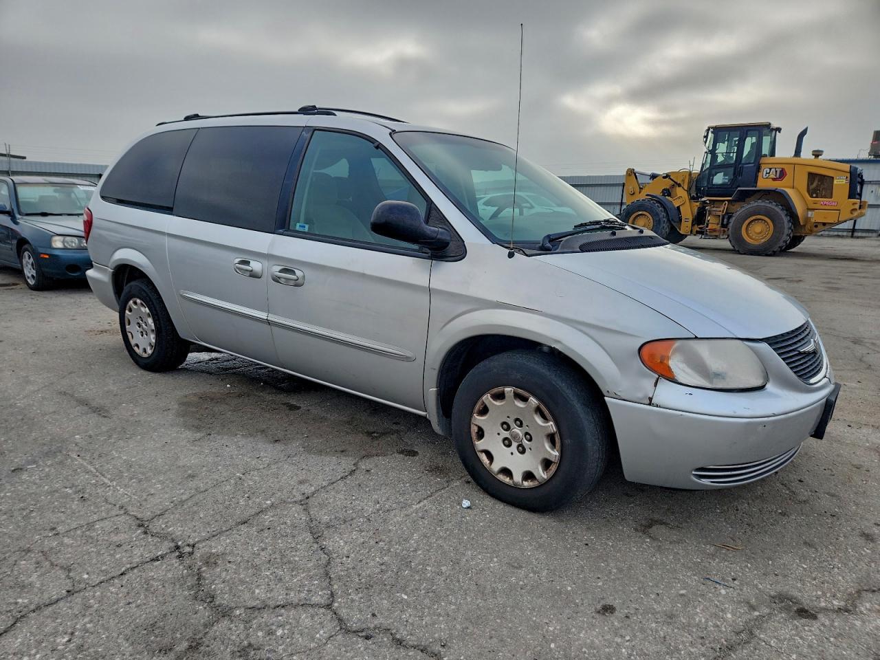 2003 Chrysler Town & Country Lx - Фото 4