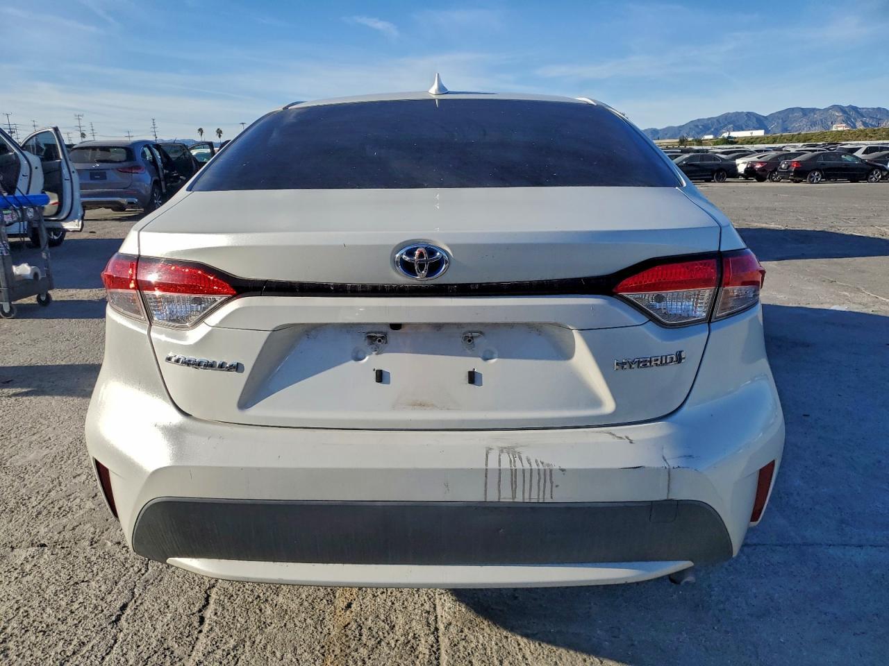 2020 Toyota Corolla Le - Фото 6