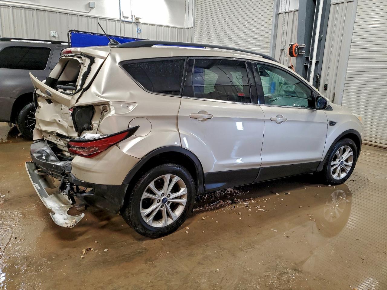 2018 Ford Escape Sel - Фото 3