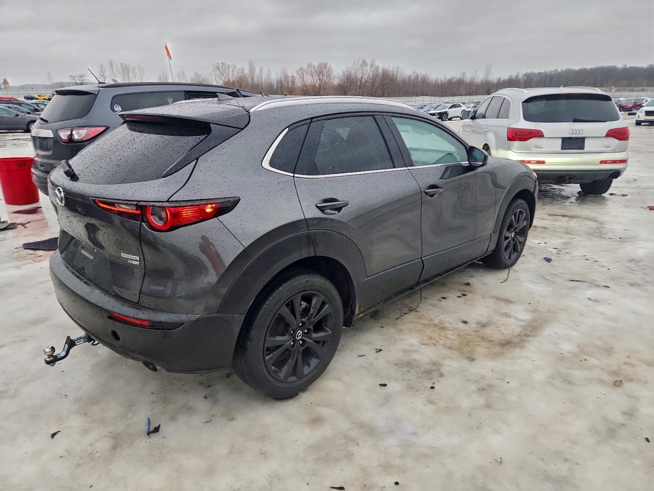 2022 Mazda Cx-30 Premium - Image 3