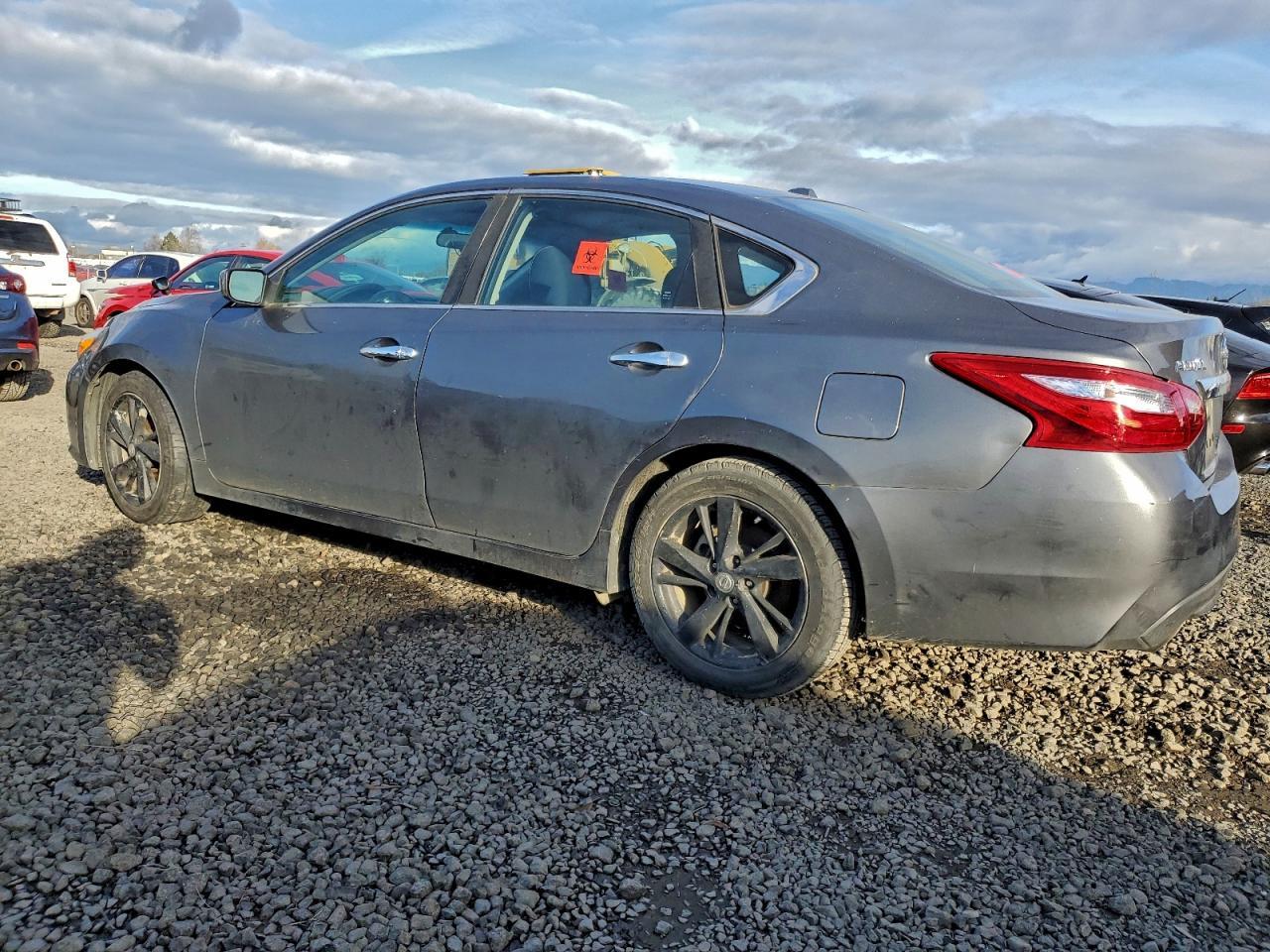 2017 Nissan Altima 2.5 - Image 2