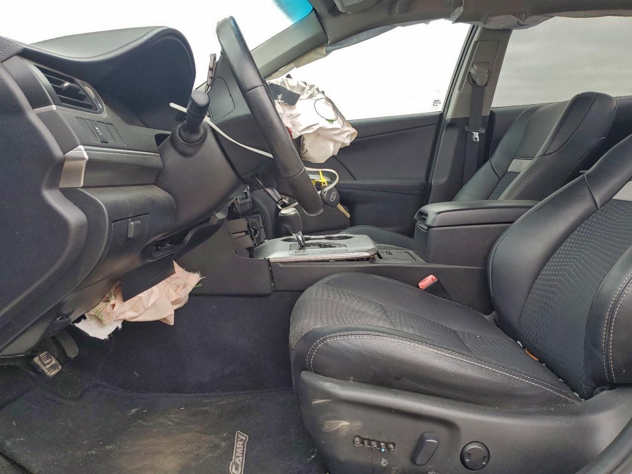 2014 Toyota Camry L - Фото 7