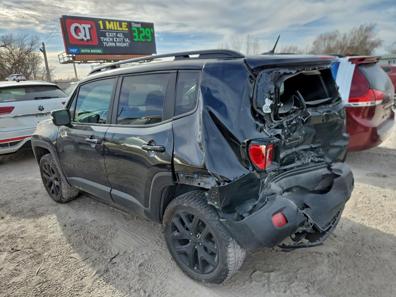 2017 Jeep Renegade Latitude - Фото 2