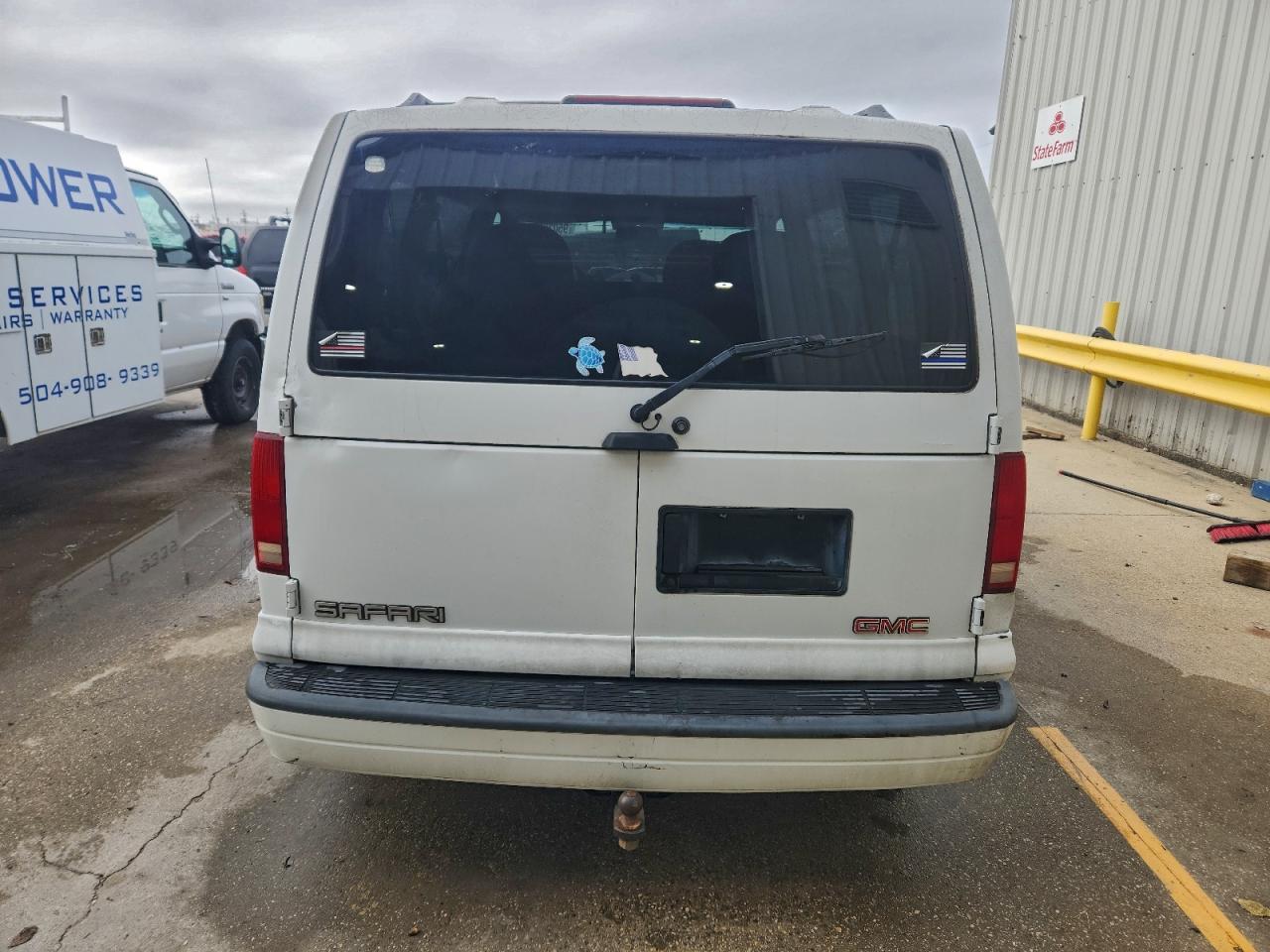 1999 GMC Safari Xt - Image 6