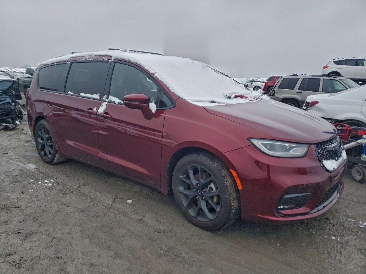 2021 Chrysler Pacifica Touring - Фото 4
