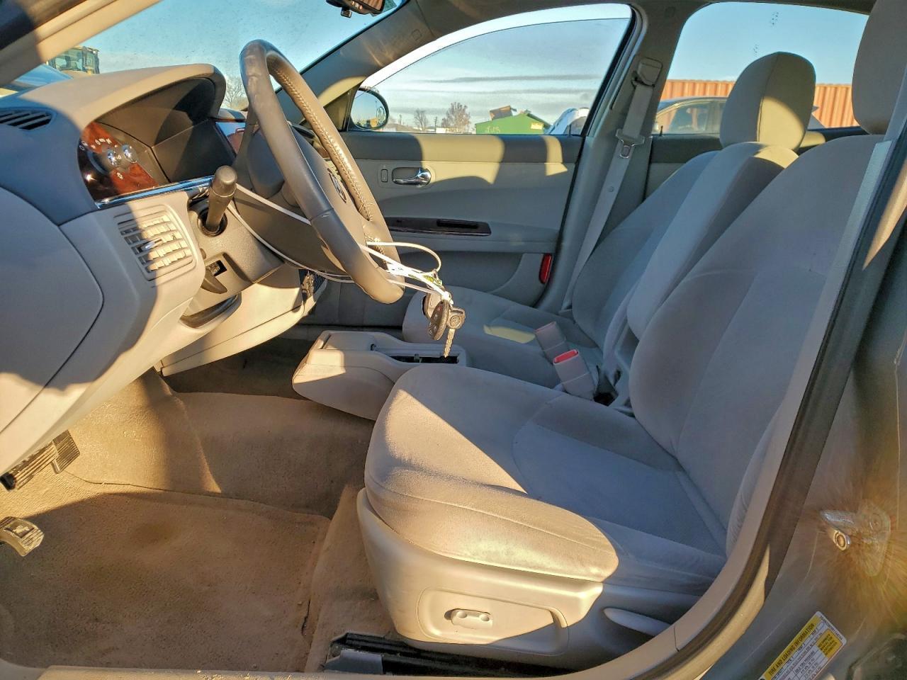 2009 Buick Lacrosse Cx - Image 7