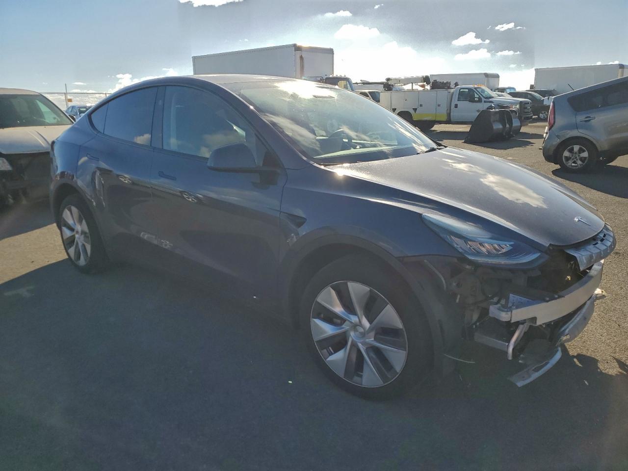 2023 Tesla Model Y - Image 4