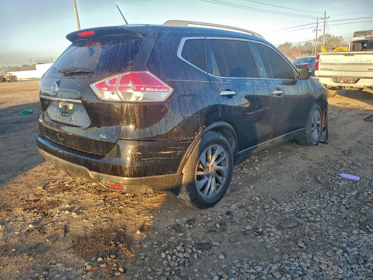 2015 Nissan Rogue S - Image 3