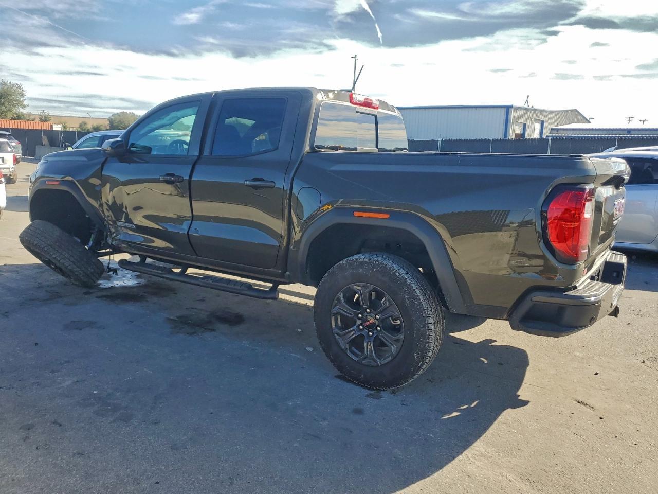 2025 GMC Canyon Elevation - Image 2